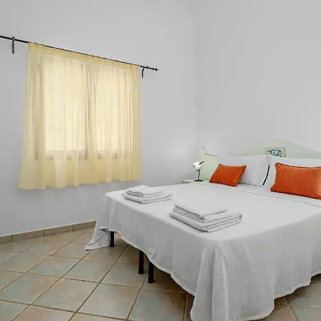 Tenuta Lu Baroni Отель 3*