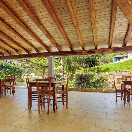 Tenuta Lu Baroni Отель 3*