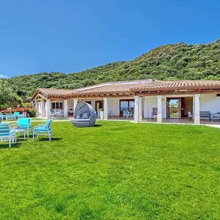 Tenuta Lu Baroni Отель 3*