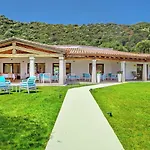 Tenuta Lu Baroni Hotel 3*