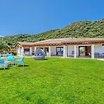 Tenuta Lu Baroni Hotel 3*