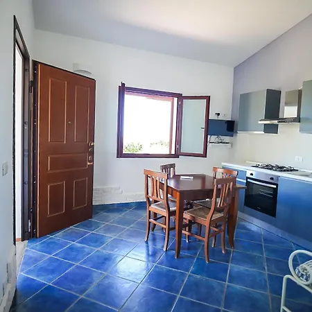 Hotel Tenuta Lu Baroni 3*